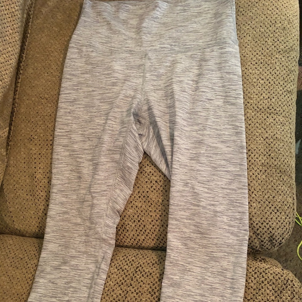 Lululemon we are from space pattern wunder under